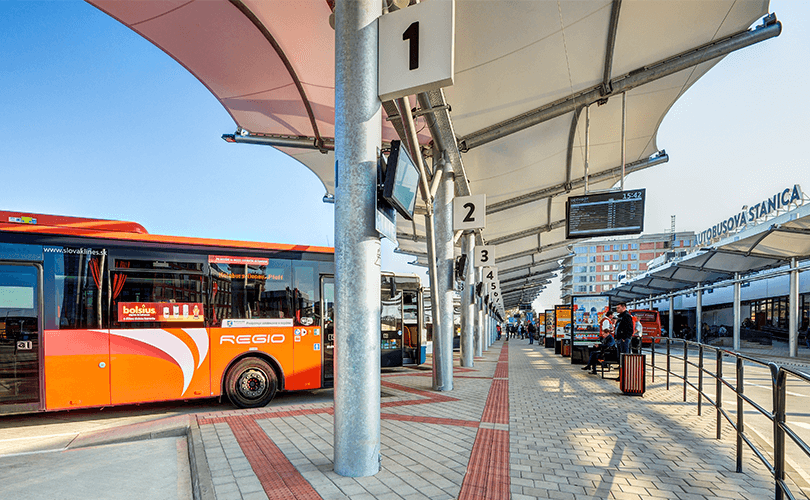 AUTOBUSOVÁ STANICA NA BOTTOVEJ ULICI